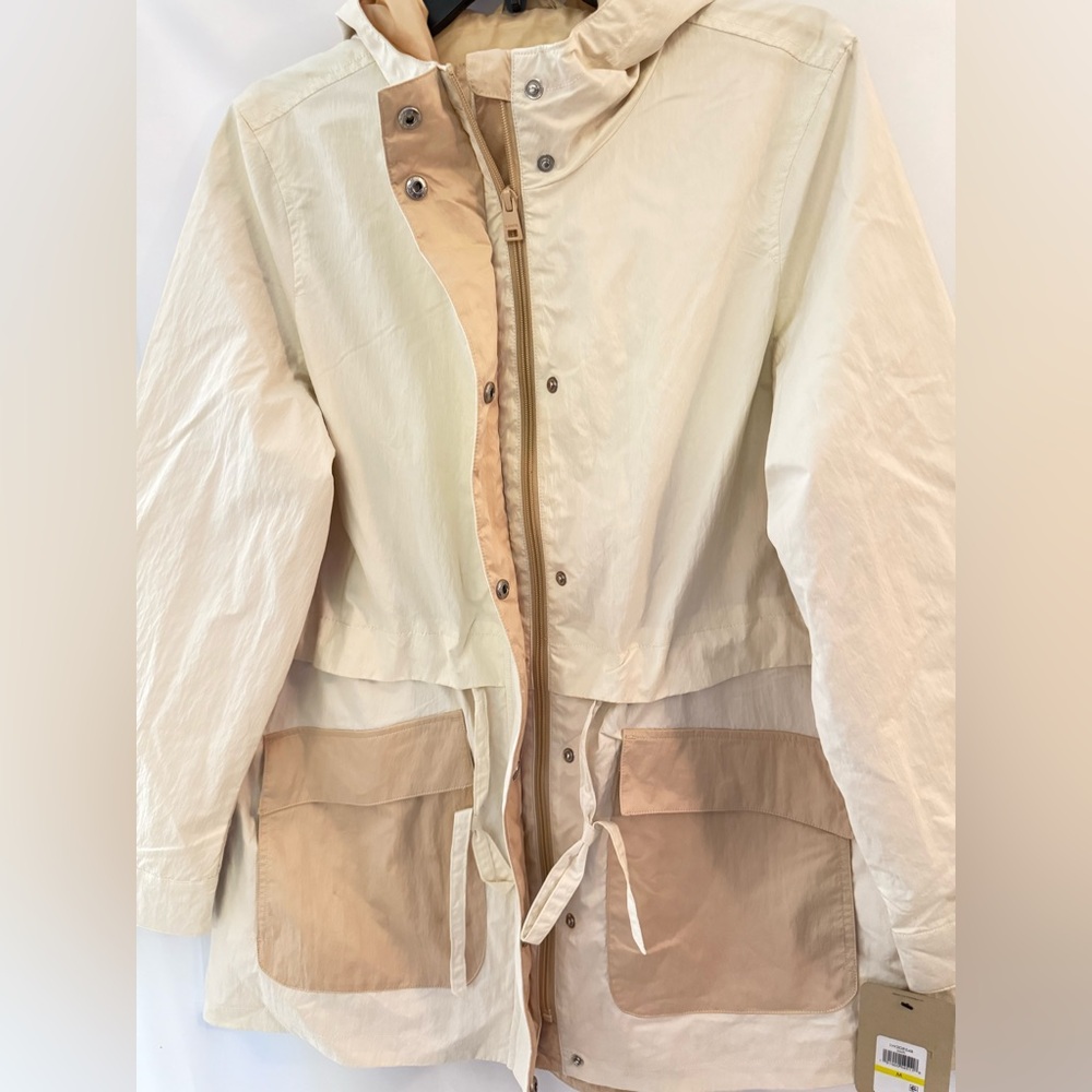 Levi's Women's Tan Utility Jacket - Picture 4 of 5